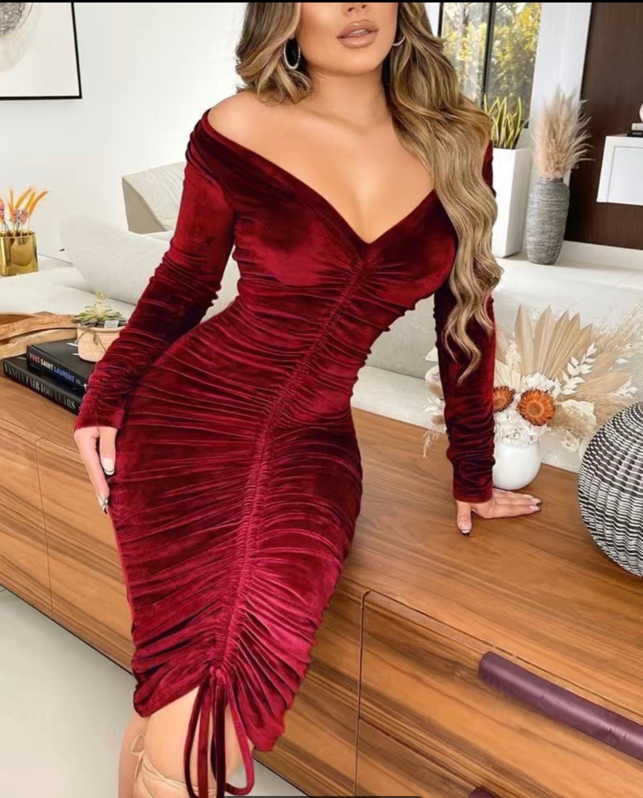 Women's Dresses V Neck Off The Shoulder Velvet Ruched Mid-length Dresses